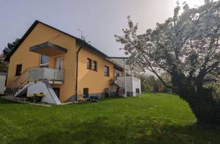 Wohnung mieten in Bergstraße 72, 91086 Aurachtal, Fast wie ein eigenes Haus: Großzügige 3,5-Zimmer-Wohnung mit Gartenidylle bei Herzogenaurach