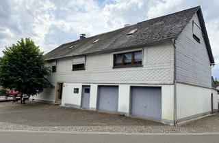 Haus kaufen in 57586 Weitefeld, Großes Zweifamilienhaus mit 3 Garagen in Weitefeld