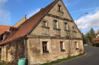 Haus kaufen in 95466 Weidenberg, Wer weckt mich aus meinem Dornröschenschlaf ?