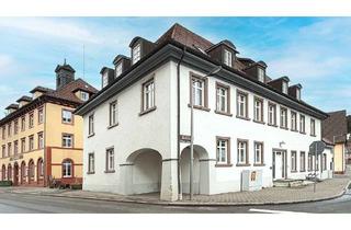 Haus kaufen in 78147 Vöhrenbach, Top Kapitalanlage mit hoher Nettorendite ! Modernisiertes 7-Familien-Haus in zentraler Ortskernlage