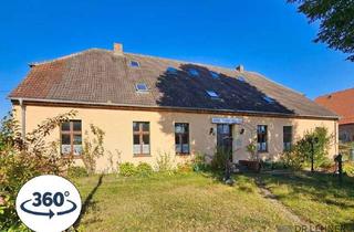 Haus kaufen in 17237 Blumenholz, Dr. Lehner Immobilien NB -Charmantes Landhaus mit Potential in Seenähe