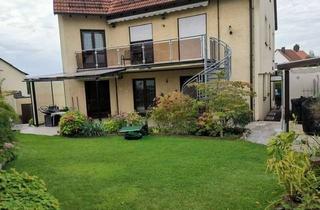 Anlageobjekt in 90455 Katzwang, 3-Familienhaus mit großzügigen Wohnungen