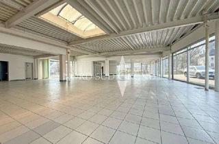 Gewerbeimmobilie kaufen in 76532 Weststadt, Ehemaliges Autohaus für Weiterbetrieb oder Entwicklung in zentraler, gut sichtbarer Lage