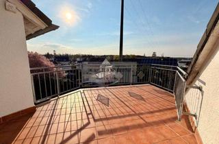 Wohnung kaufen in 66787 Wadgassen, 2 Zimmer Dachgeschosswohnung auf ca. 84 m² mit großem sonnigen Balkon in Wadgassen