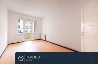 Wohnung kaufen in 13055 Alt-Hohenschönhausen, Altbau-Charme trifft Ruhe - Bezugsfreie 2 Zi Whg mit Balkon, EBK, neuer Heizung & gutem Schnitt