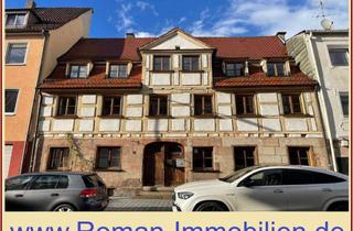 Wohnung kaufen in 90402 Nürnberg, Historische Altstadtperle mit Wintergarten und Dachterrasse!
