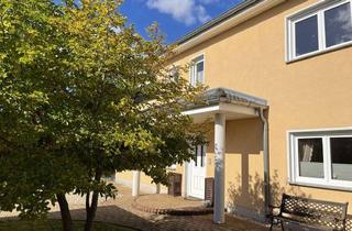 Wohnung mieten in 14513 Teltow, Großzügige Dreizimmerwohnung mit überdachter Terrasse im Musikerviertel in Teltow