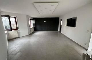 Wohnung mieten in 71106 Magstadt, 3-Zimmer-Erdgeschosswohnung mit Wintergarten, Terrasse, Gartenanteil & Stellplätzen zu vermieten