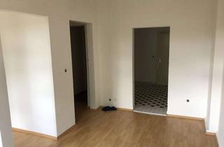 Wohnung mieten in Gilden Str. 27, 46117 Osterfeld-West, Gepflegte 2-Zimmer-Dachgeschosswohnung in Oberhausen