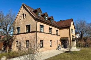 Wohnung mieten in Schlosshof, 90602 Pyrbaum, Rarität im Pyrbaumer Schlosshof: Wohnen mit historischem Charme auf 2 Etagen mit eigenem Garten