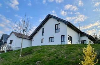 Einfamilienhaus kaufen in 67304 Kerzenheim, Elegantes Einfamilienhaus (BJ 2018) mit Doppelgarage