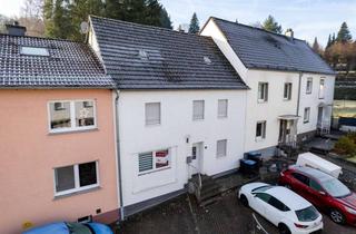 Haus kaufen in 54550 Daun, *** Schönes Reihenmittelhaus zentral in Daun gelegen mit Garten und Stellplatz***