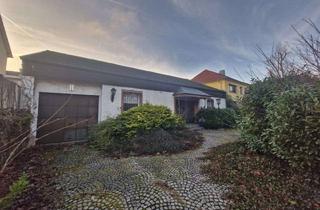 Haus kaufen in 66740 Saarlouis, Freistehender Bungalow mit Gewerbehalle in bevorzugter Lage von Saarlouis