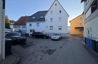 Haus kaufen in 78647 Trossingen, Trossingen - Zwei Häuser auf einem Grundstück - ca. 15 Zimmer mit Garten und Stellplätzen