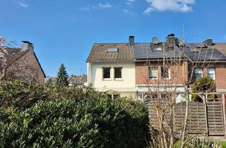 Haus kaufen in 41239 Mönchengladbach, Mönchengladbach - Reihenendhaus in zentraler City-Lage mit Blick ins Grüne.