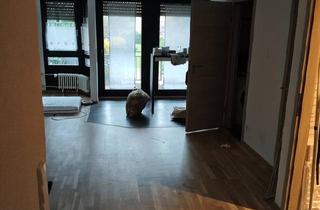 Wohnung kaufen in 79117 Freiburg, Freiburg im Breisgau - Helle 2-Zimmer-Wohnung mit 2 Balkonen & TG in Freiburg-Littenweil