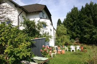 Haus kaufen in Winnenberger Str. 14, 55767 Sonnenberg-Winnenberg, Sonnenberg-Winnenberg - Freistehende Immobilie mit Einliegerwohnung und unverbaubarer Aussicht