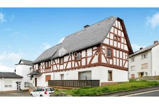 Haus kaufen in 35647 Waldsolms, Waldsolms - Denkmalgeschütztes MFH mit 4 Einheiten, Garten und Stellplätzen in Waldsolms-Kröffelbach