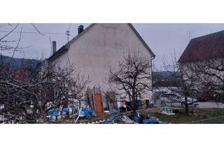 Haus kaufen in 78604 Rietheim-Weilheim, Rietheim-Weilheim - Teilweise renoviertes Haus mit großem Grundstück