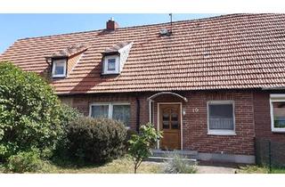 Reihenhaus kaufen in 39638 Gardelegen, Gardelegen - Reihenhaus in Gardelegen mit Garage und Garten