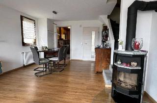 Haus kaufen in 75038 Oberderdingen, Oberderdingen - Gepfl. Reihenendhaus mit 5 Zimmern, Balkon+Garage in Knittlingen