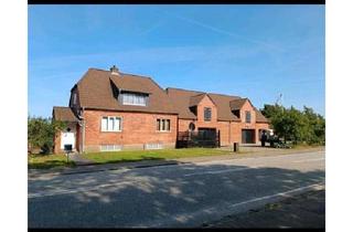 Bauernhaus kaufen in 25923 Süderlügum, Süderlügum - Haus-Hof-Bauernhof Pferdehaltung ca 1,5 ha Geamtfläche