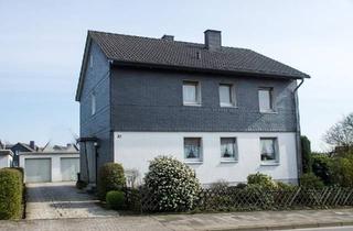 Haus kaufen in 42477 Radevormwald, Radevormwald - 2-Familienhaus Bj.1966 m. 500 qm Grundstück u.2 Garagen v. privat