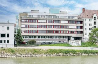 Wohnung kaufen in 89231 Neu-Ulm, Gut vermietete 3,5-Zi.-Whg. in erster Reihe mit tollem Blick auf die Donau