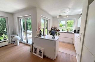 Wohnung kaufen in Am Waldrand, 81827 Trudering-Riem, Absolute Rarität - Am Waldrand - Traumhafte Wohnung über 2 Etagen (EG + UG)