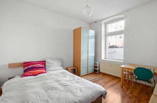 Wohnung kaufen in 10115 Mitte, Charmante möblierte Altbauwohnung im Herzen von Berlin-Mitte
