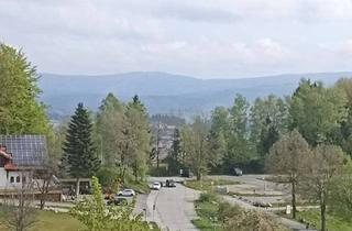 Wohnung kaufen in Geyersberg 29, 94078 Freyung, 1-Zimmer-Ferienappartement mit Eckbalkon in herrlicher Aussichtslage