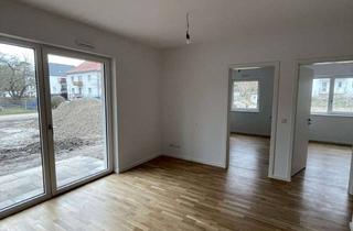 Wohnung mieten in 14641 Wustermark, Wohnen im Grünen nahe Berlin: 3-Zimmer-Neubauwohnung mit Garten, Terrasse und Stellplatz