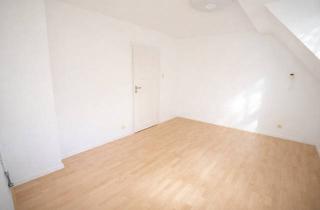 Wohnung mieten in Jägerzeile 46, 95028 Innenstadt, Charmante 3,5-Zimmer Wohnung im 4. OG in Hof Innenstadt