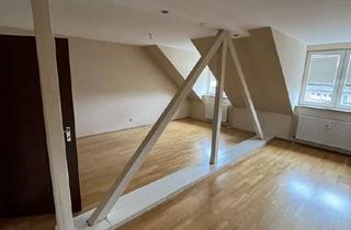 Wohnung mieten in Philippstraße 21, 45327 Katernberg, Schöne 2/3-Zi-DG Wohnung in ruhiger Lage - NUR mit Wohnberechtigungsschein!