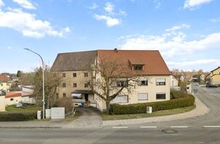 Haus kaufen in 92676 Eschenbach, 7,99 % Rendite! Vierfamilienhaus mit großem Nebengebäude