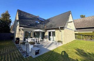 Haus kaufen in 32791 Lage, == Hier bleiben keine Wünsche offen! Moderner Wohnkomfort in familienfreundlicher Lage ==