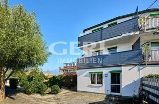 Haus kaufen in 94315 Straubing, Attraktives Reihenendhaus mit 2 Garagen und kleinem Garten (2 Wohnbereiche möglich)