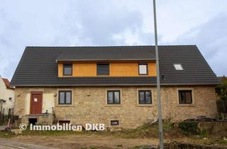 Haus kaufen in 97243 Bieberehren, Charmantes Zweifamilienhaus mit großem Grundstück und viel Potenzial