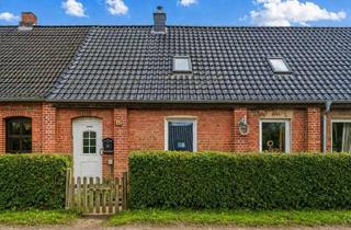 Haus kaufen in 18059 Papendorf, Provisionsfrei – Familienfreundliches Haus mit riesigem Garten & Nebengelass in ruhiger Lage