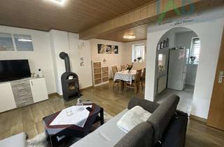 Haus kaufen in 34582 Borken, Reserviert - 3-Familienhaus bei Borken – 310 m² Fachwerk,