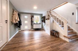 Haus kaufen in 34323 Malsfeld, Gemütliches Fachwerkhaus mit Scheune und Hebebühne