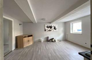 Haus kaufen in 34298 Helsa, Sanierungsobjekt: Fachwerkhaus aus ca. 1800 mit Garten direkt an der Losse in Helsa