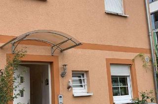 Haus mieten in Monetweg 26, 60438 Frankfurt, Modernisiertes 5-Zimmer-Reihenendhaus mit EBK in Riedberg, Frankfurt am Main