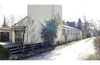 Gewerbeimmobilie mieten in Grashauser Straße, 85570 Ottenhofen, LAGERHALLE - säulenfrei / Betonboden / Tageslicht / WC in 85570 Ottenhofen