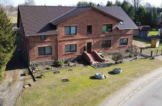 Anlageobjekt in 19288 Lüblow, Viel Platz für Mensch und Tier: Teilvermietes modernisiertes MFH mit großer Stallung und viel Grün