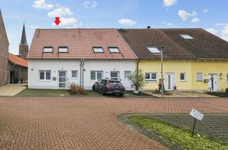 Reihenhaus kaufen in 41334 Nettetal, Modern wohnen im Reihenhaus – renoviert, energieeffizient Klasse B, bezugsfertig