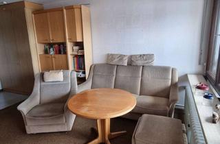 Wohnung kaufen in 71384 Weinstadt, Charmante 1-Zimmer Wohnung im 2. OG mit Garage in Weinstadt