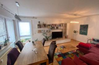 Wohnung kaufen in Ettishofer Straße 20, 88250 Weingarten, Von Privat: 3 Zimmer Wohnung mit Balkon, Garage und Carport - vermietet