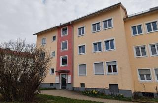 Wohnung kaufen in Reichenberger Straße, 87437 Kempten, Renovierungsbedürftige 3-Zimmer Wohnung mit Balkon in Kempten (Allgäu) - Engelhalde