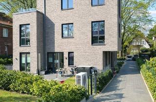 Wohnung mieten in Foßredder 31, 22359 Volksdorf, Attraktive 4-Zimmer-Maisonette mit Dachterrasse in begehrter Lage von Hamburg-Volksdorf